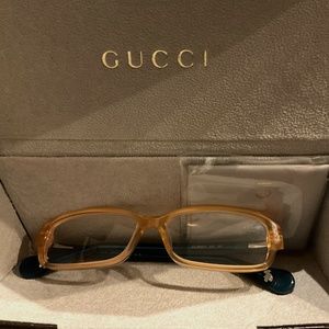 I am selling Gucci eye Glasses in colors blue and light pink!
